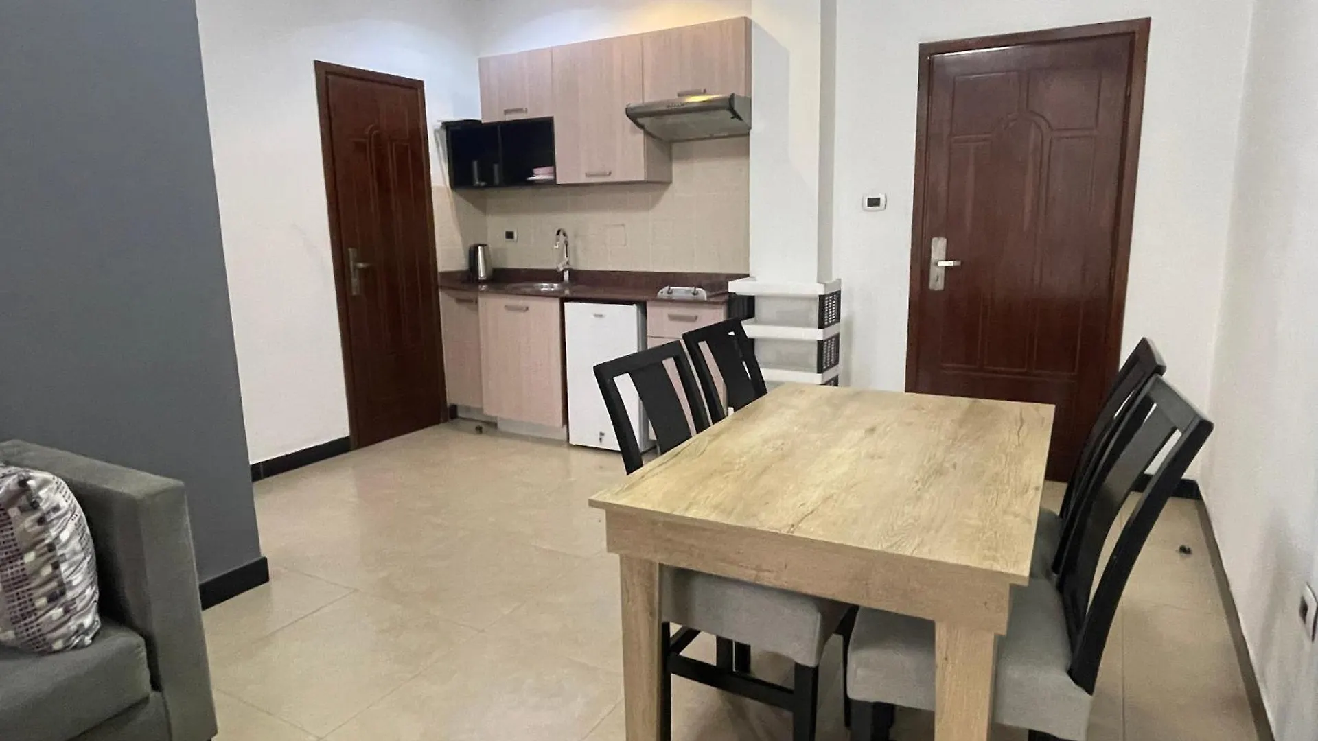 Rankset Guesthouse Apartment Addisz-Abeba Vendégház